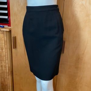 Giorgio Armani Very Elegant Skirt size 38
